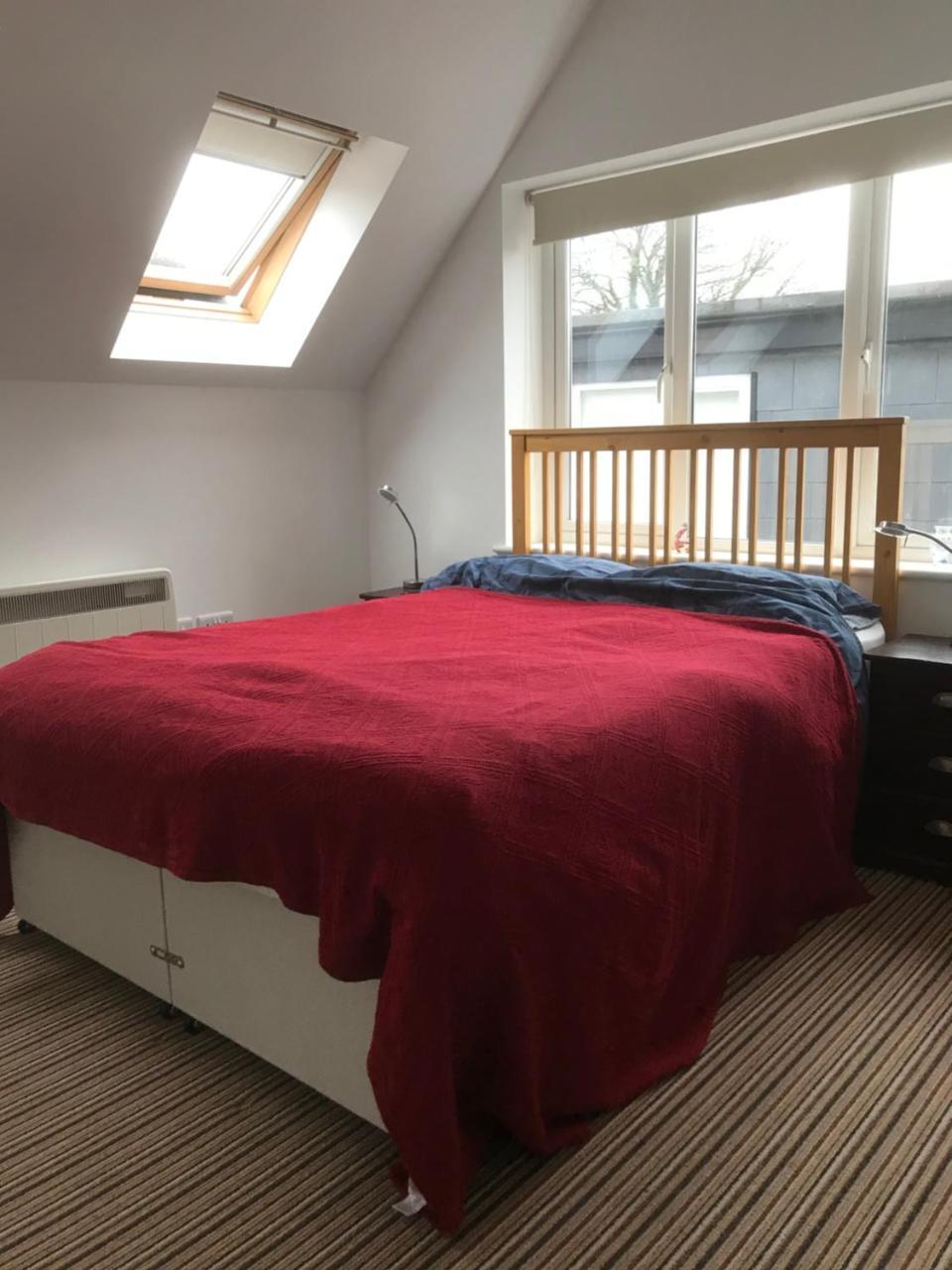 Studio Above Worlds End Microbrewery And Behind The Crown Inn Pewsey Eksteriør bilde